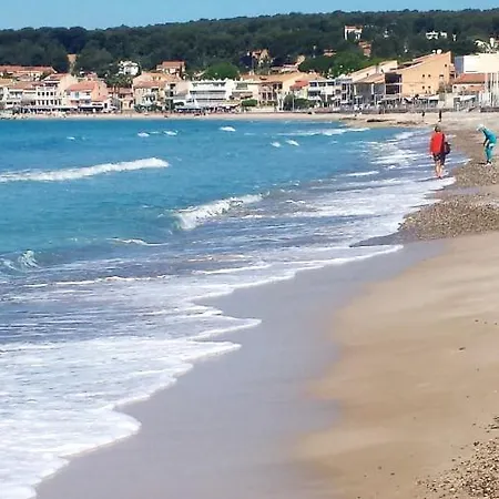 Contemporain A Avec Balcon. * Saint-Cyr-sur-Mer