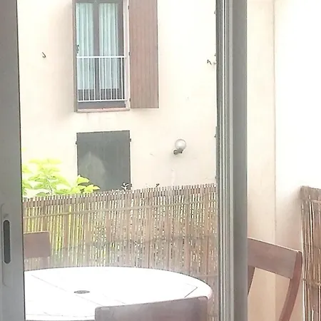 Contemporain A Avec Balcon. * Saint-Cyr-sur-Mer